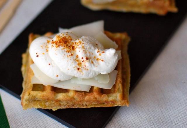 Gaufrettes Fromage de Brebis et Chantilly au piment d'Espelette