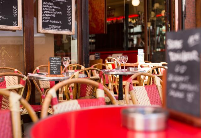 Les cafés Parisiens de plus en plus boudés par la clientèle