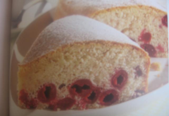 Gâteau aux griottes aux amandes