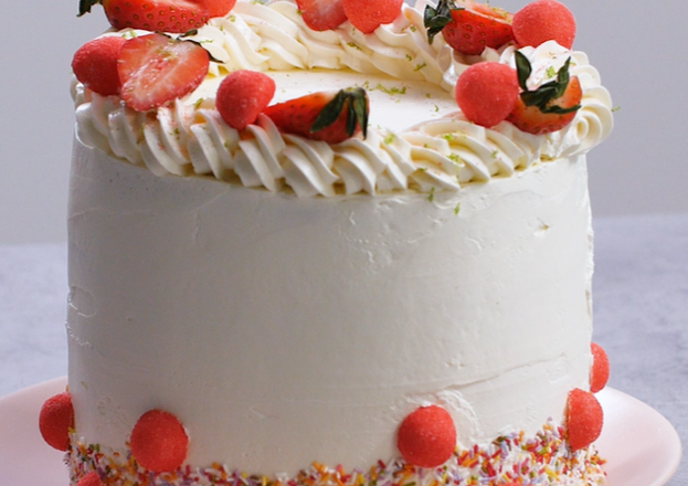 Layer cake aux fraises Tagada