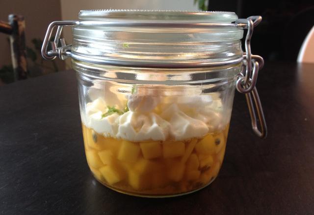 Mangue passion en gelée de thé, mousse citron vert