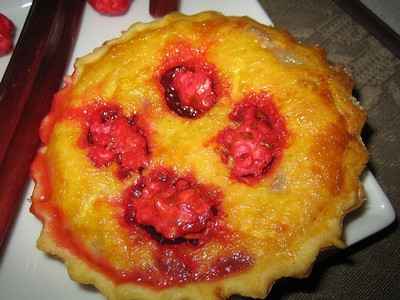 Tartelettes à la rhubarbe aux pralines roses