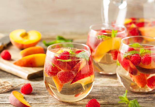 Comment faire de la sangria blanche, une variante rafraichaissante de la recette originale ?