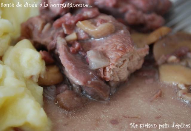 Sauté de dinde façon bourguignonne