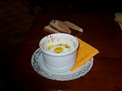 Œuf cocotte au roquefort