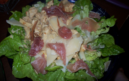 Salade sucrée salée de poulet au lait de coco