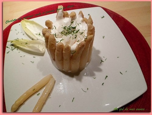 Charlotte aux asperges et crabe au fromage frais de chèvre