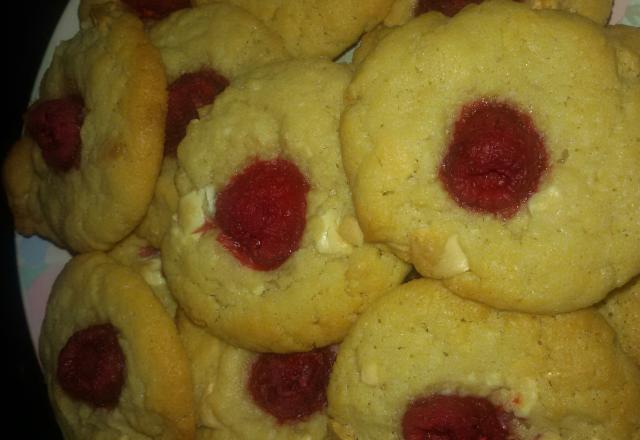 Cookies framboises chocolat blanc et amandes