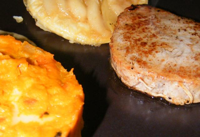 Noisettes de chevreuil, tarte tatin de poire et purée de potimarron façon tartiflette