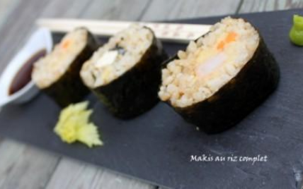 Duo de makis aux crevettes yakitori et au tofu mariné