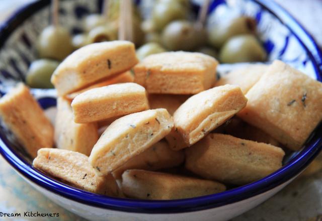 Petits sablés au parmesan et au thym