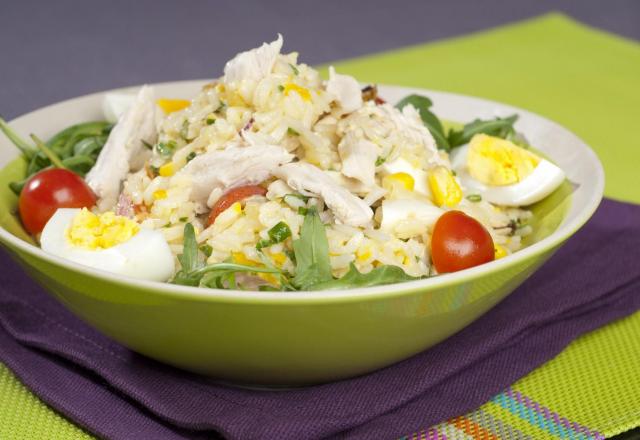 Salade de riz au maïs et poulet