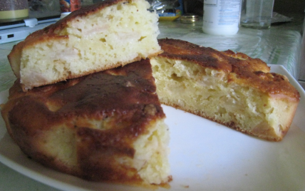 Gâteau express aux pommes et éclats de noix