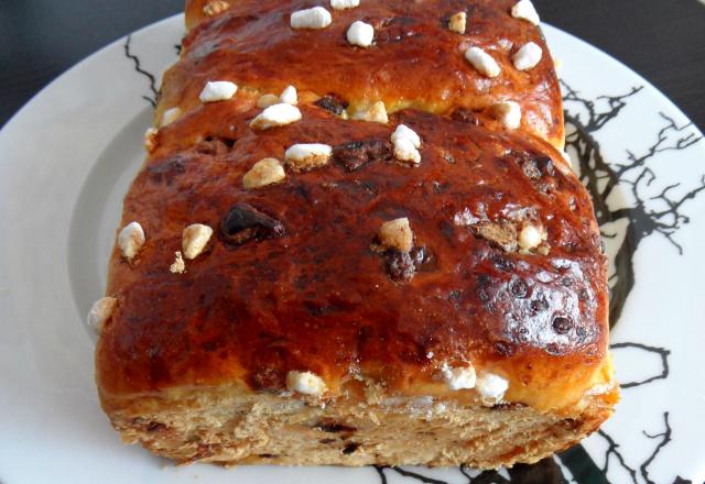 Brioche à la fleur d'oranger et pépites de chocolat