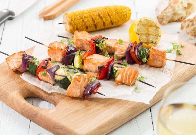 Brochettes de saumon de Norvège et ses petits légumes du soleil