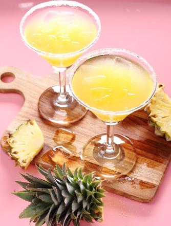 Punch à l'ananas et au Champagne