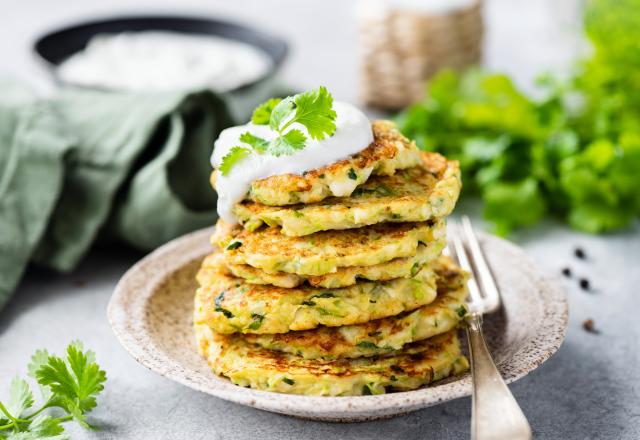 Galettes de quinoa aux épinards, oignons nouveaux et herbes fraiches