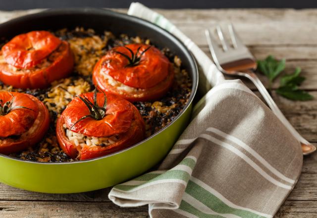 Cyril Lignac dévoile sa recette inratable de tomates farcies, un vrai régal !