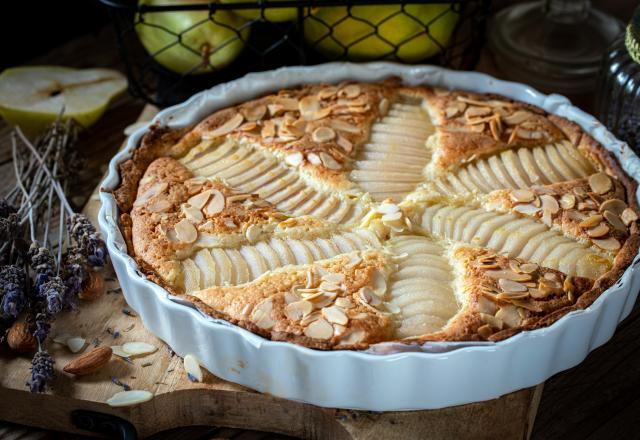 “L’astuce pour faire une bonne tarte” : Cyril Lignac partage sa recette d’un délice aux poires, la tarte Bourdaloue !