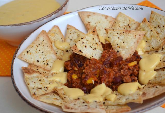 Nachos sauce cheddar et chili con carne