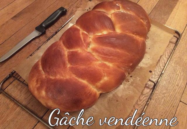 Brioche vendéenne