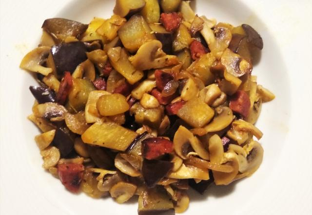 Poêlée chorizo, aubergine et champignons