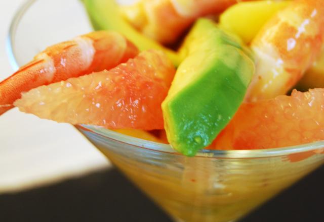 Coupe fraicheur : mangue, pamplemousse, avocat, crevettes, vinaigrette à la mangue