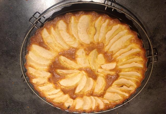 Tarte aux pommes sans pâte et rapide