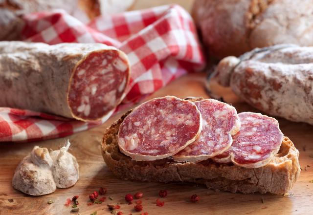 Saucisson : je le garde au frigo ou pas ?