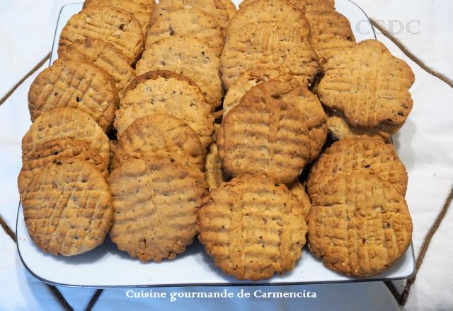 Biscuits sablés au miel et noisettes