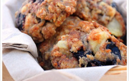 Cookies au fromage de brebis et confiture de cerises noires