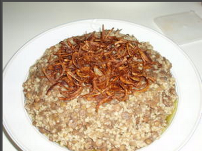 Moujadara (bourghoul aux lentilles)