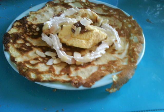 Crêpes à la glace à la vanille fait maison