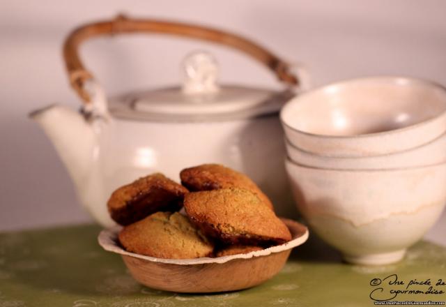 Petites madeleines au thé matcha et au chocolat