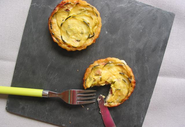 Tartelettes 'tatin' de courgettes au jambon de Vendée