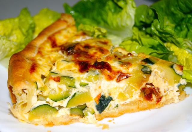 Quiche aux courgettes, chèvre et tomates séchées