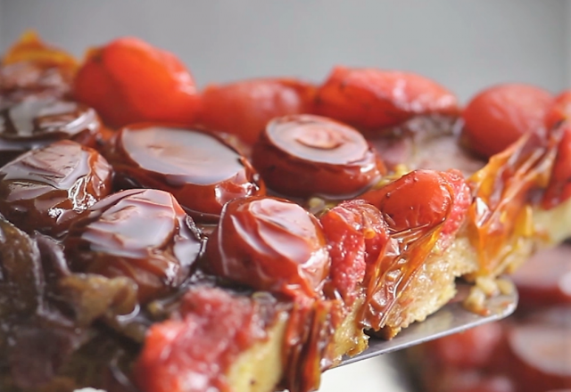 Tarte tatin aux tomates cerise façon pain perdu