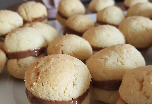 Baisers de dame : sablés aux amandes, noisettes et chocolat