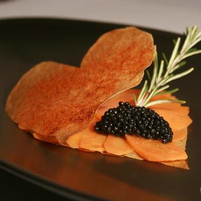 Cœur craquant de carottes et caviar d'aquitaine