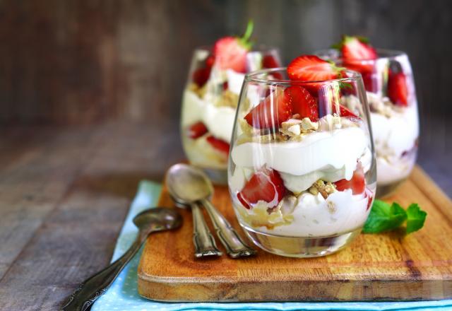 L’eton mess : la recette parfaite pour faire un dessert minute avec des fraises (et d’autres fruits)