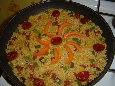 Arroz con chorizo y pimienta