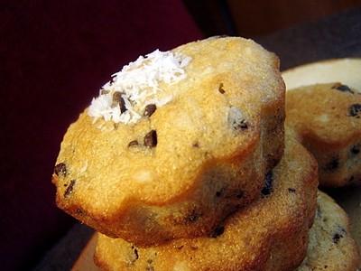 Petits fondants à la noix de coco et pépites de chocolat