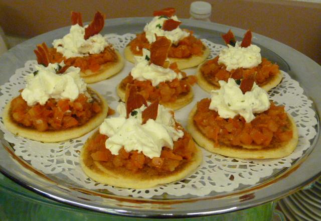 Fraîcheur de blinis tomaté au St Moret