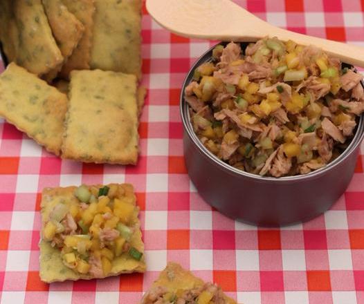 Salade de thon en sucré salé et ses crackers