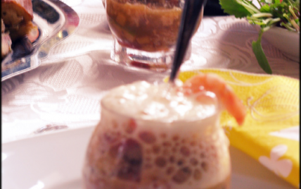 Salade maritime acidulée, espuma de pomelos en verrine