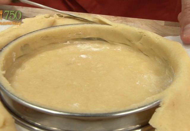 Comment foncer une pâte à tarte ? 