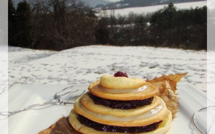 Pénitent des Mées (ou Mille feuille au confit d'oignons et à la crème de Banon)