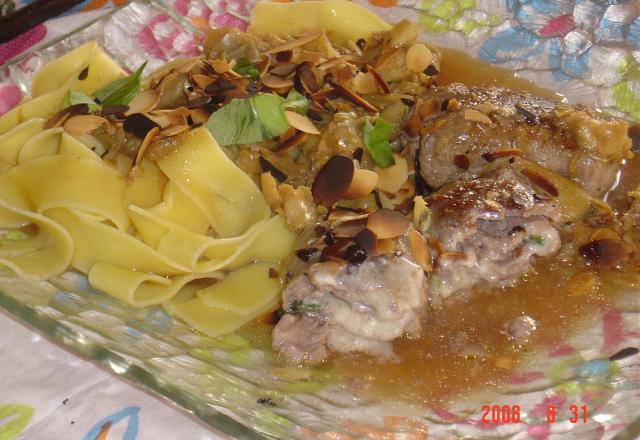 Roulade de veau au roquefort et amandes