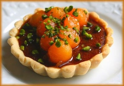 Tartelettes au fondant caramel beurre salé et melon confit à l'érable.