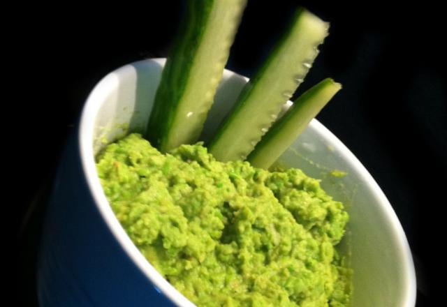 Guaca... Nan ! Alien Hummus aux petits pois !